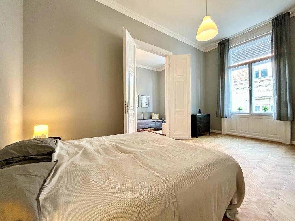 Gellert Danube Panorama Apartment Будапешт Екстер'єр фото